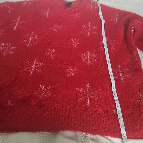 Torrid Eyelash Lurex Crew Pullover Sweater With Snowflake Red & Silver 1X 14-16 - Picture 13 of 16